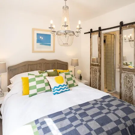 Host & Stay - Voyagers' View Whitby Esterno foto