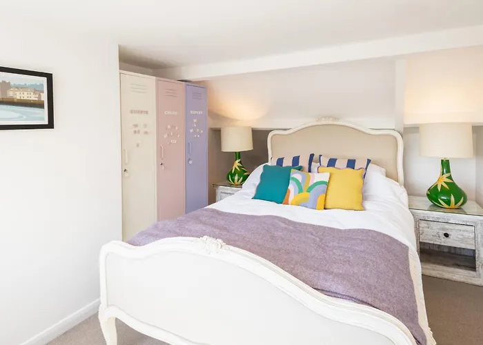 Host & Stay - Voyagers\' View